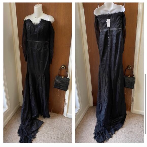 Black lace Morticia formal dress - Picture 4 of 5